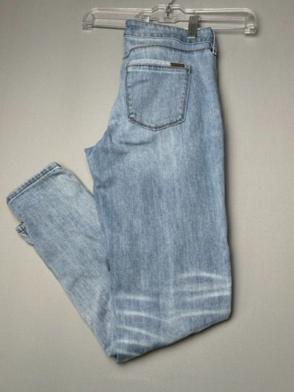 White House Black Market Girlfriend Jeans Women's O Light Wash Distressed Ankle